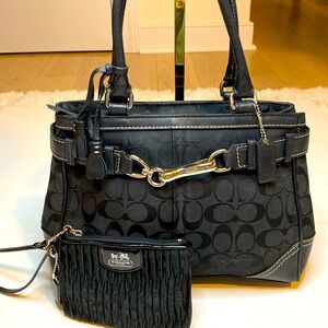 Coach Black Fabric & Leather Hampton Bag w Coach Black Wristlet